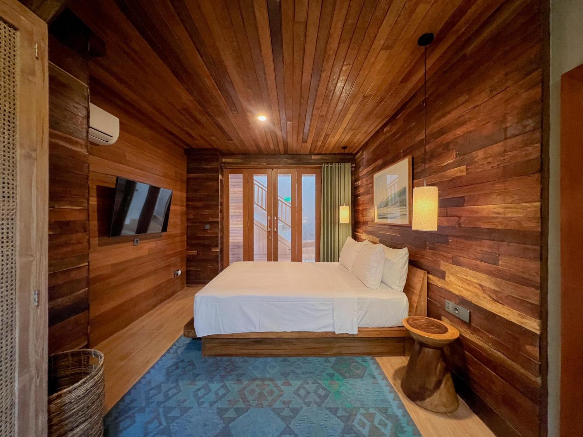 Pau Hana * Uluwatu (Bali)